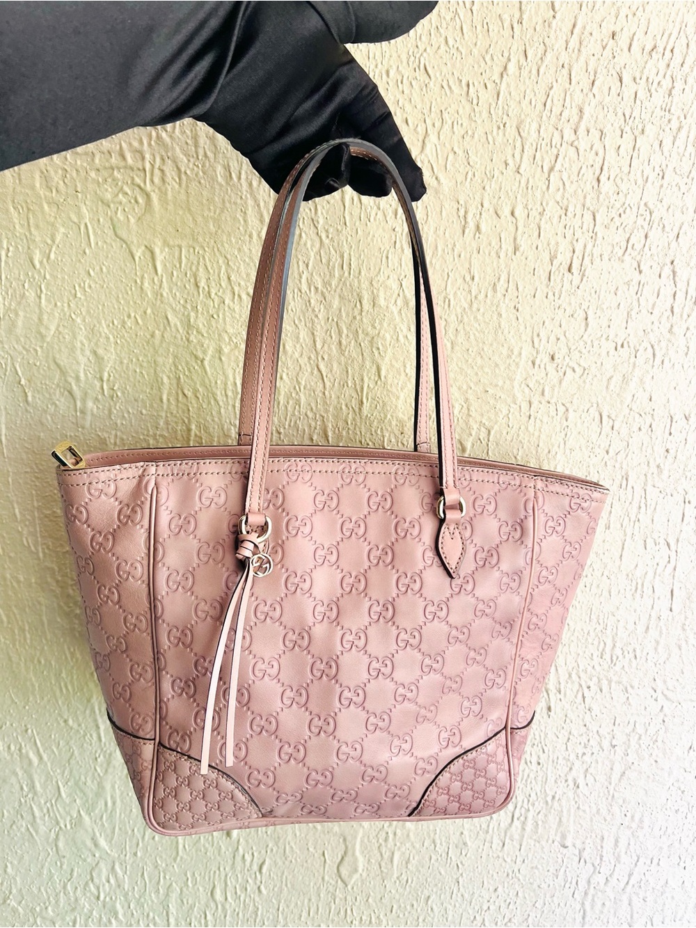 Gucci Guccissima Bree
Tote